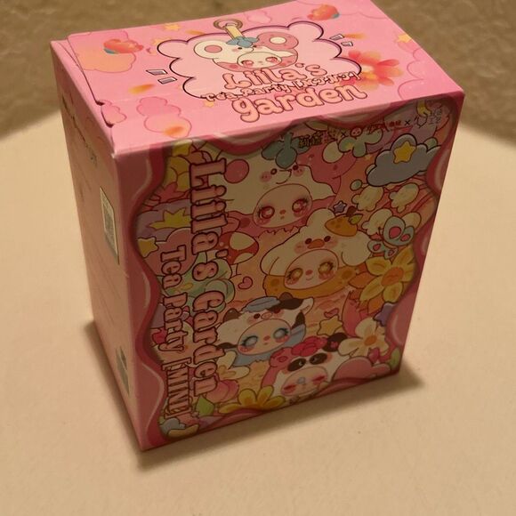 Lilla's Garden Tea Party Mini Keychain Plush Kawaii New Sealed Blind Box - Picture 8 of 8